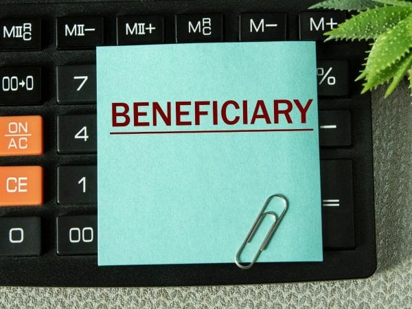 Do beneficiaries pay taxes on life insurance policies